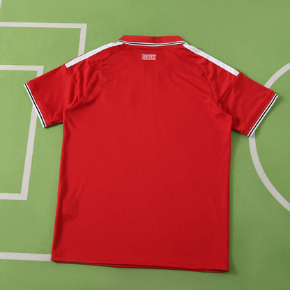 MAN. UNITED HOME 26/27