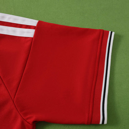 MAN. UNITED HOME 26/27
